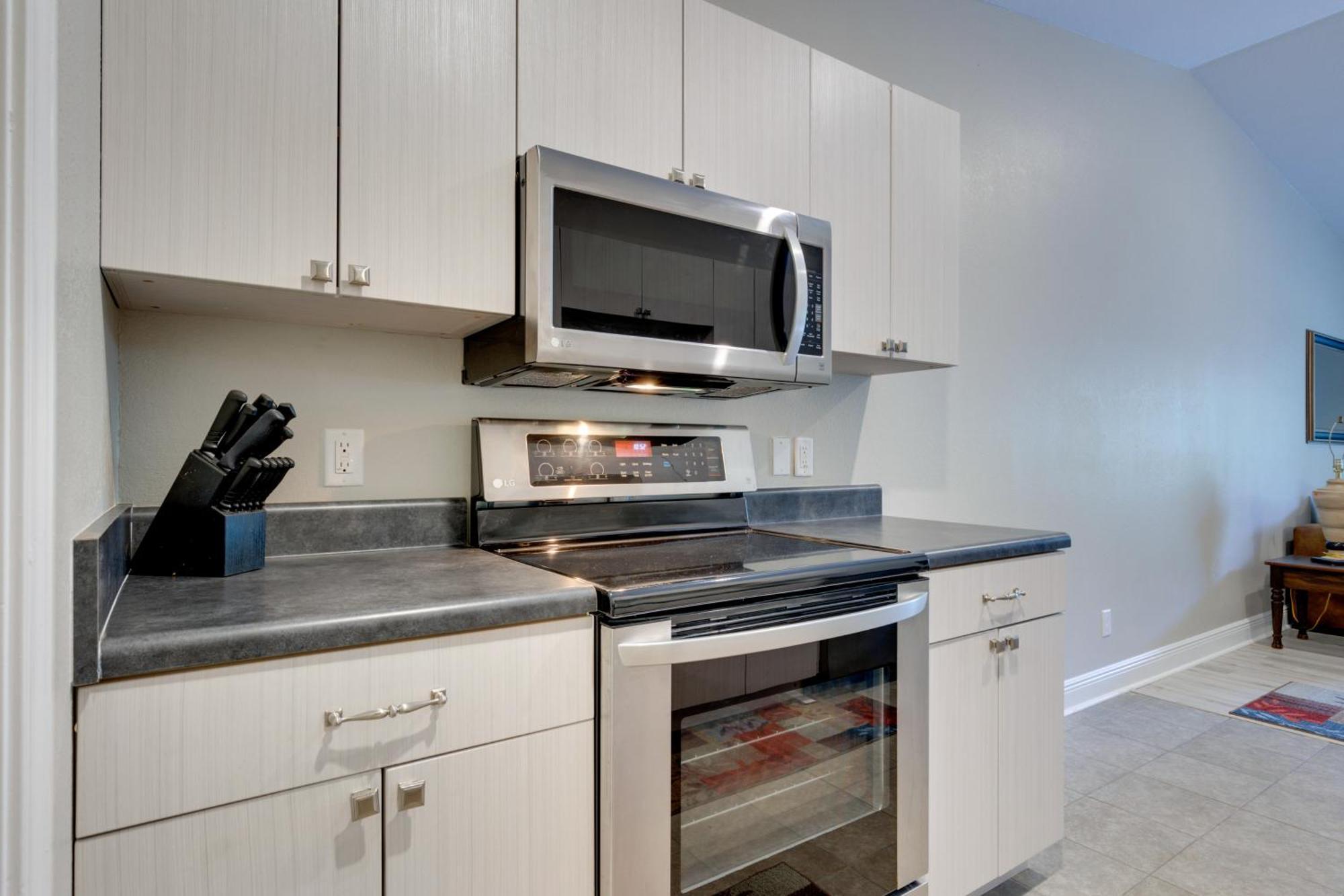 شقة Dog-Friendly Pensacola Duplex About 7 Mi To Downtown المظهر الخارجي الصورة